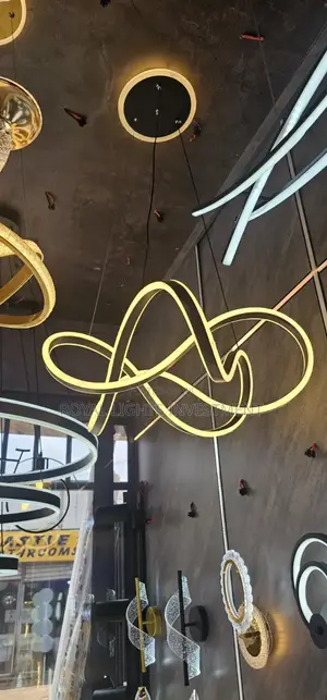 Simple Luxurious Led Chandelier