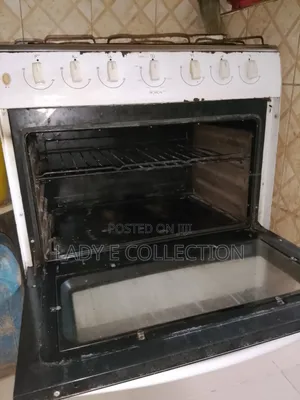 Large Oven With 6 Gas Burners