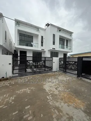4bdrm Duplex in Chevron for sale