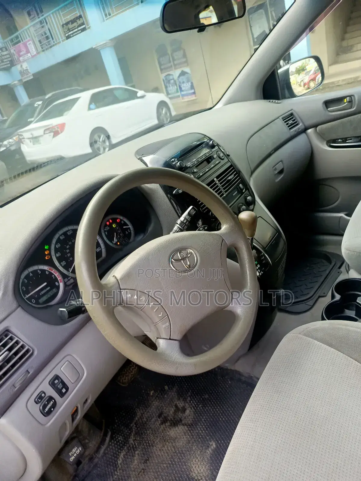 Toyota Sienna 2004 Green