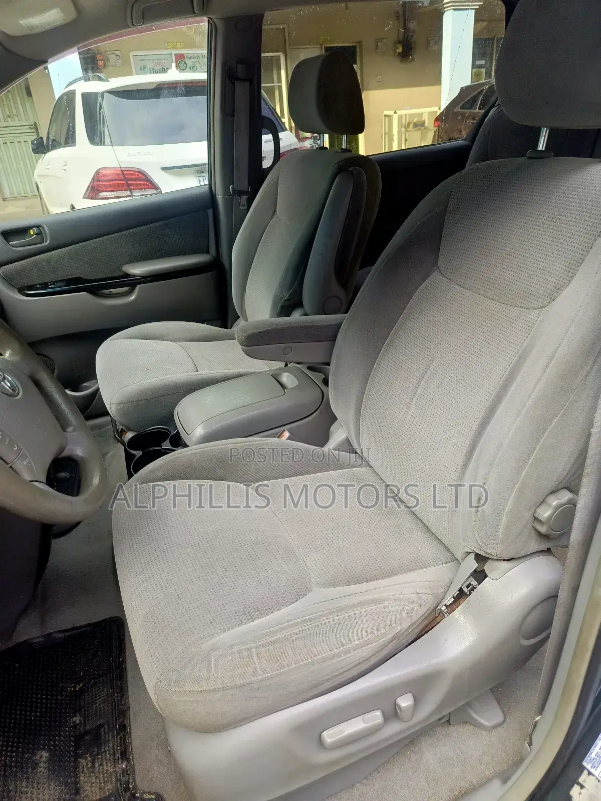 Toyota Sienna 2004 Green