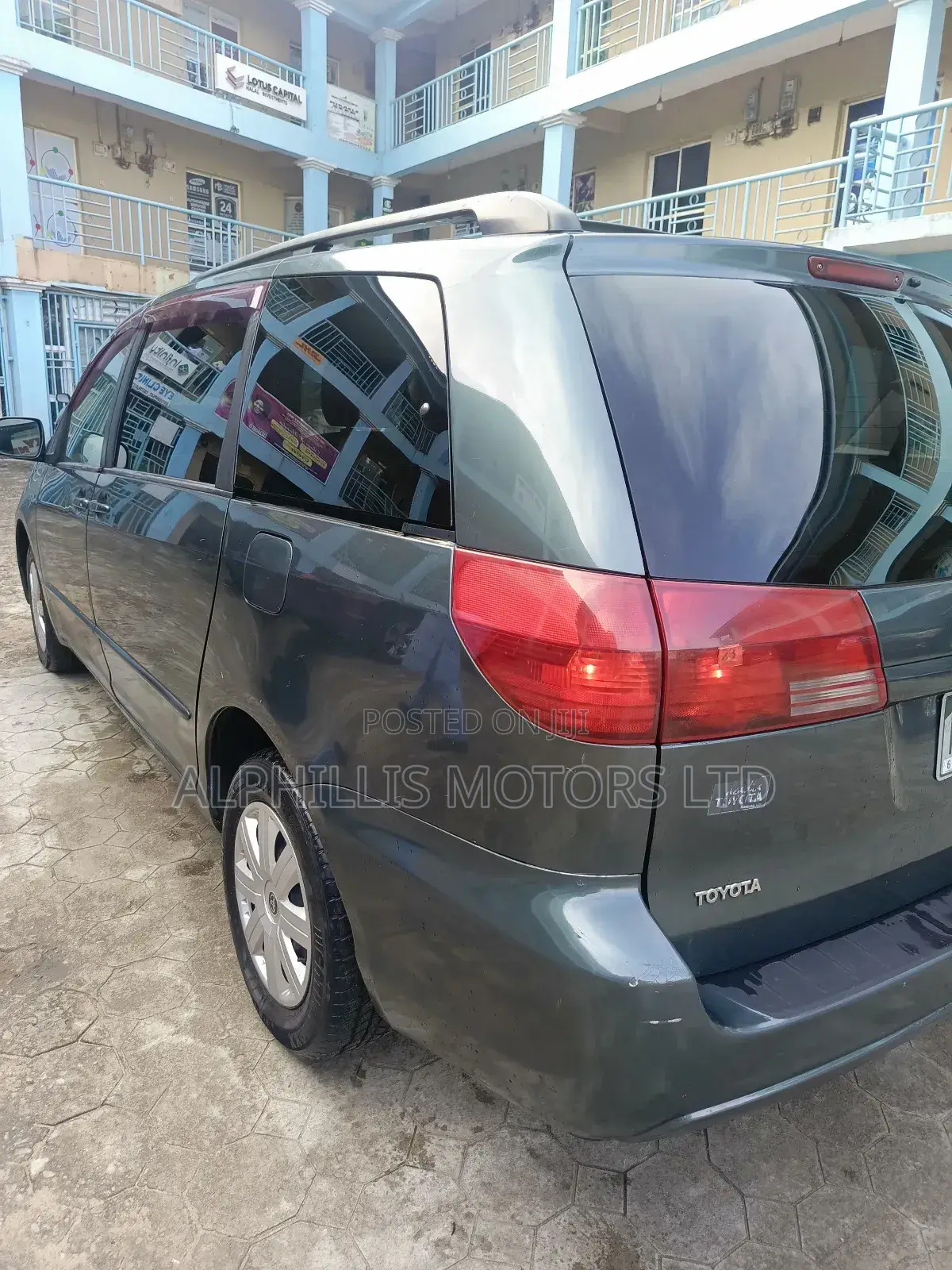 Toyota Sienna 2004 Green