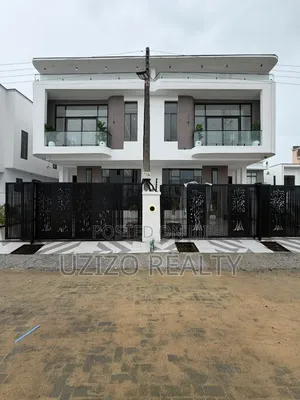 4bdrm Duplex in Ikota for sale