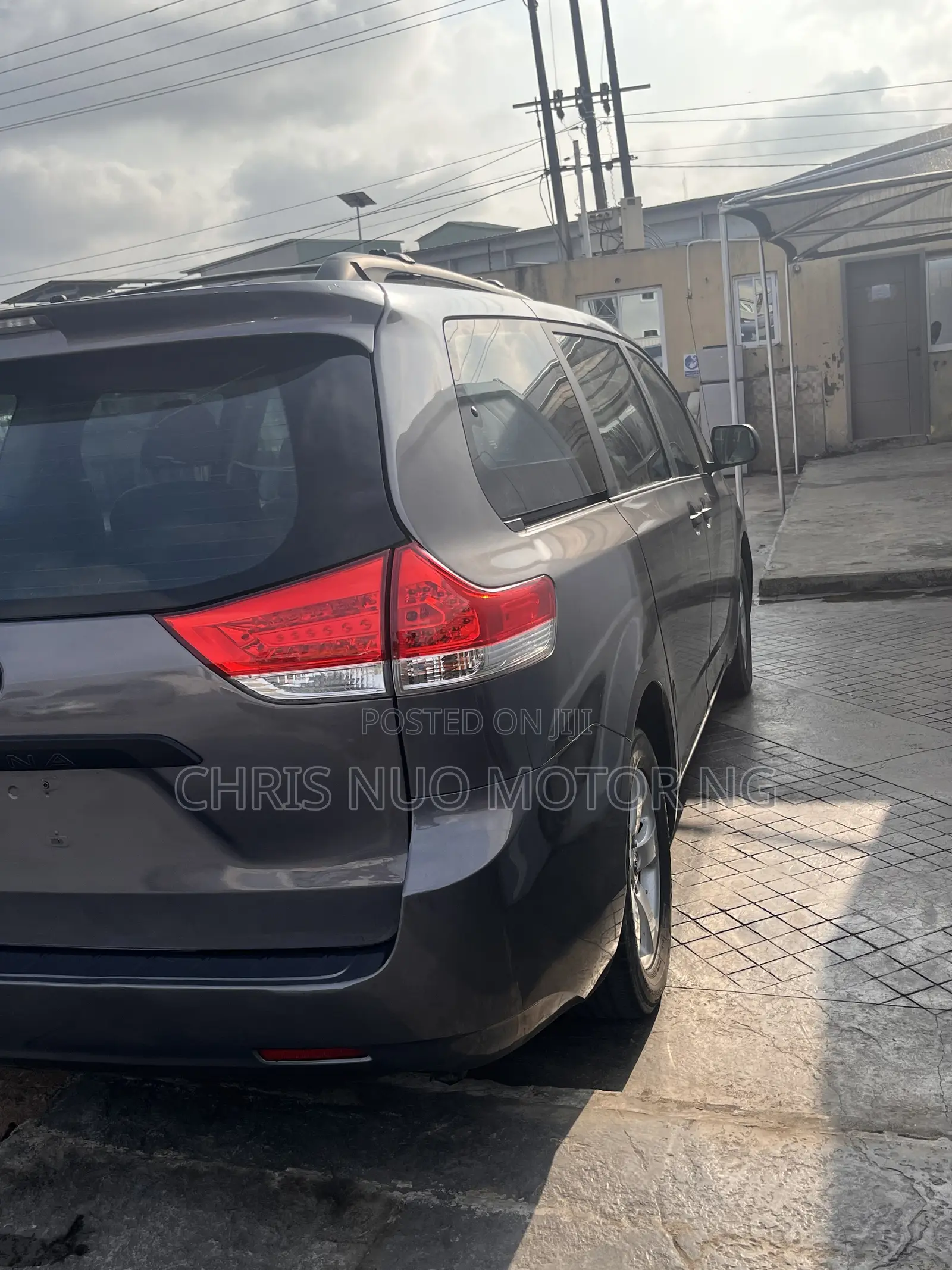 Toyota Sienna 2012 Gray
