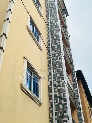 Furnished 17bdrm Block of Flats in Awada, Onitsha for sale