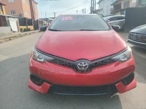 Toyota Corolla 2018 Red