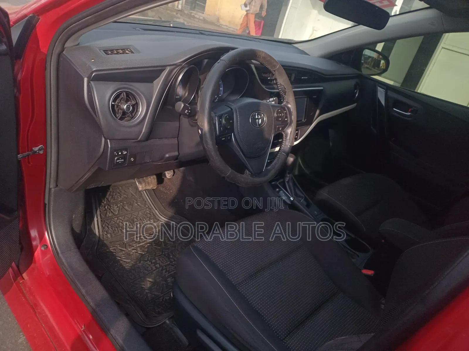 Toyota Corolla 2018 Red