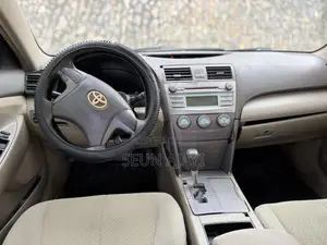 Toyota Camry LE 4dr Sedan (2.4L 4cyl 5A) 2007 Gold