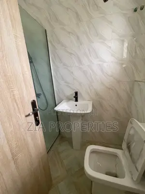 2bdrm Townhouse / Terrace in Ajah for rent