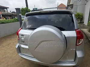 Toyota RAV4 2008 Silver