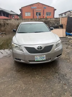Toyota Camry 2009 Silver