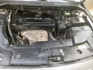 Toyota Avensis 2005 Silver