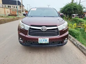 Toyota Highlander XLE 4dr SUV (3.5L 6cyl 6A) 2015 Burgundy