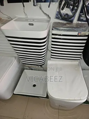 Navero Water Closet
