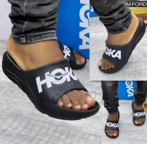10,000 Hoka Slide