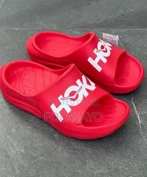 10,000 Hoka Slide