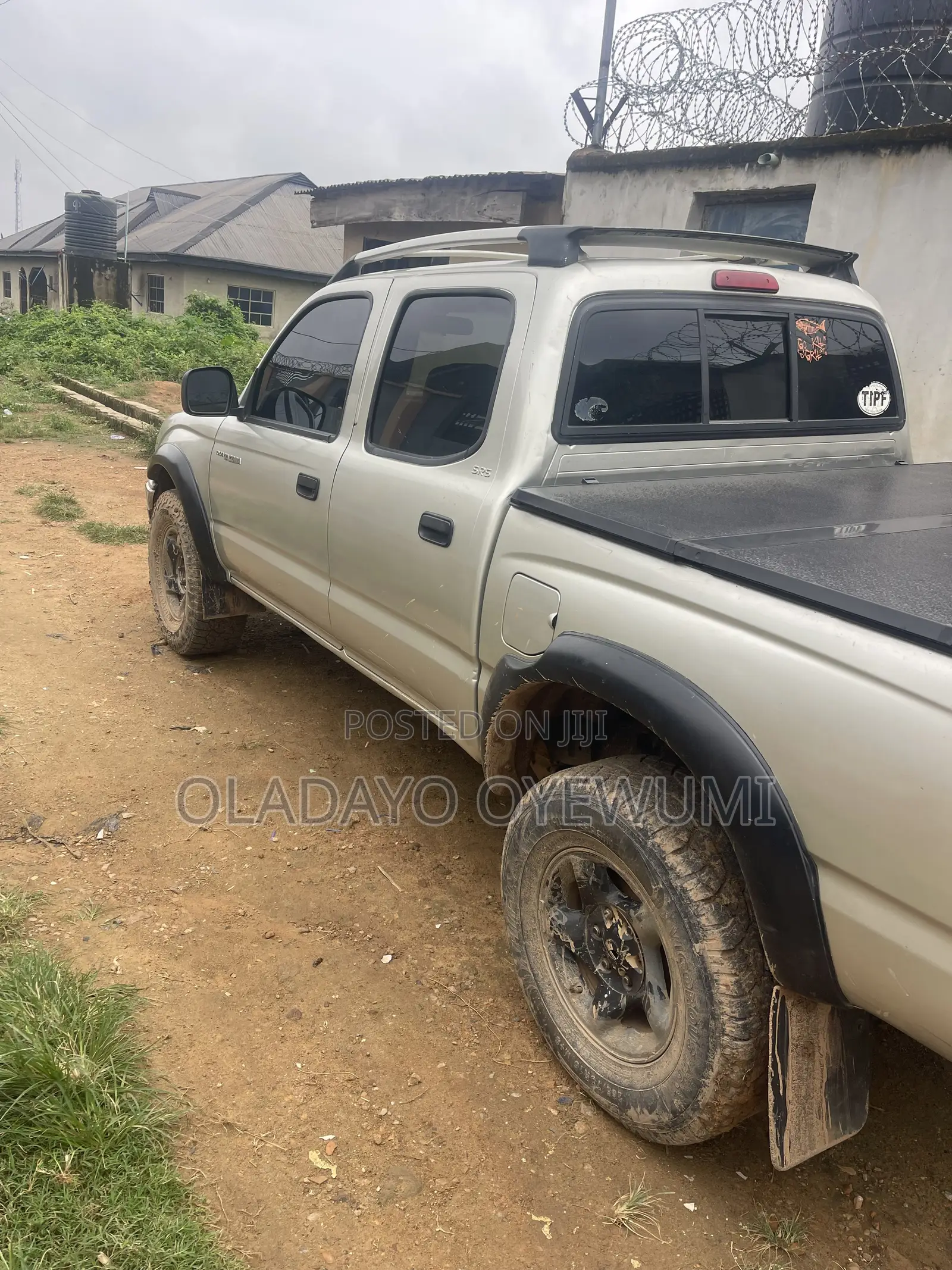 Toyota Tacoma Base 4x2 Regular Cab 103.3 in. WB 2003 Silver
