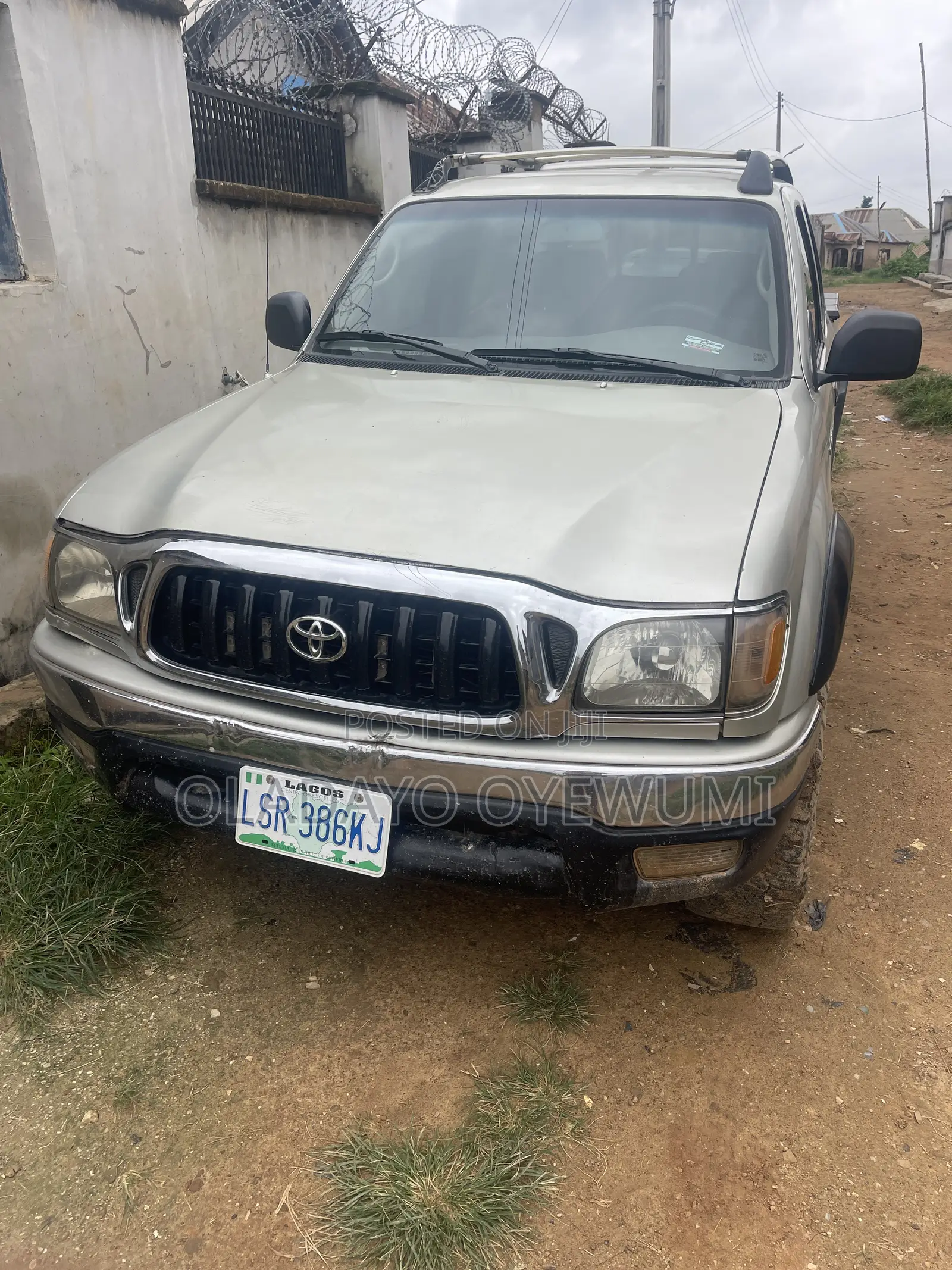 Toyota Tacoma Base 4x2 Regular Cab 103.3 in. WB 2003 Silver