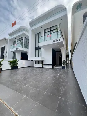 6bdrm Duplex in Chevron for sale