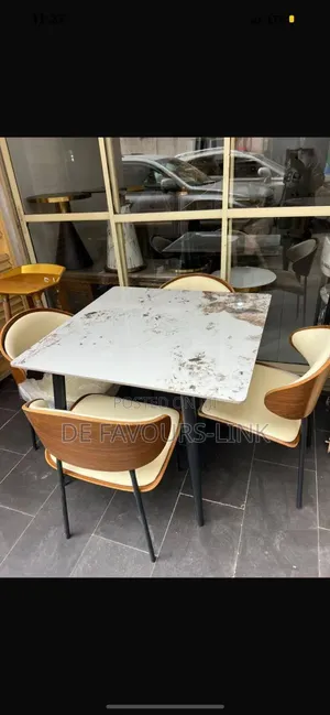 4 Seater Dinning Set