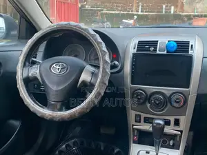 Toyota Corolla 2010 Gray