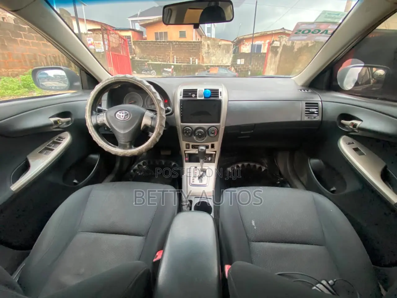 Toyota Corolla 2010 Gray