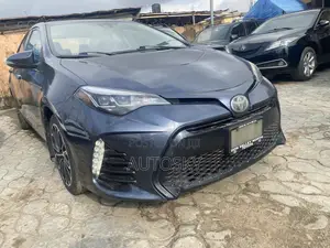 Toyota Corolla SE 4dr Sedan (1.8L 4cyl CVT) 2017 Gray
