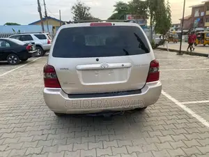 Toyota Highlander V6 FWD 2004 Brown