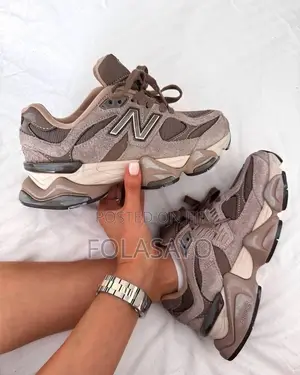 New Balance Sneakers