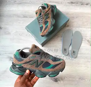 New Balance Sneakers