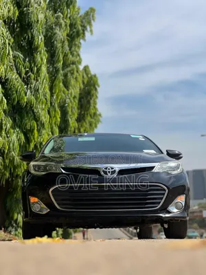 Toyota Avalon XLE Premium Sedan FWD (3.5L 6cyl 6A) 2013 Black