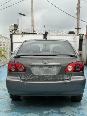 Toyota Corolla LE 2005 Gray