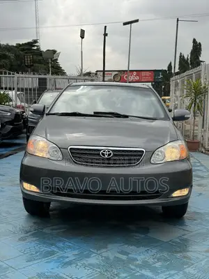 Toyota Corolla LE 2005 Gray
