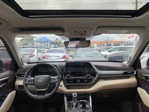 Toyota Highlander Limited 2022 Black