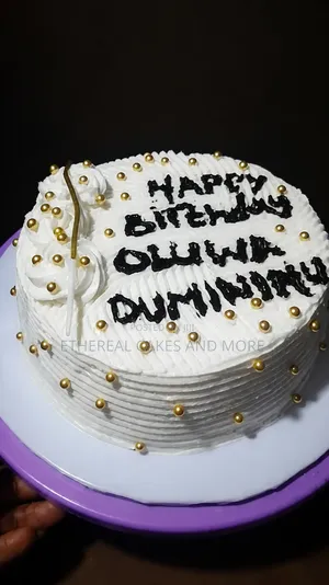 Size 7 One Layer Vanilla Cake