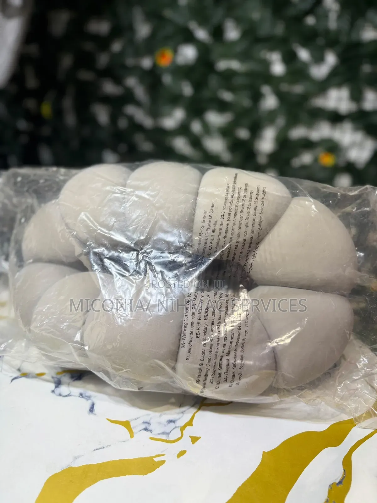 Knot Ball Throw Cushion Pillow