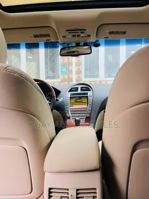 Lexus ES 350 2011 White