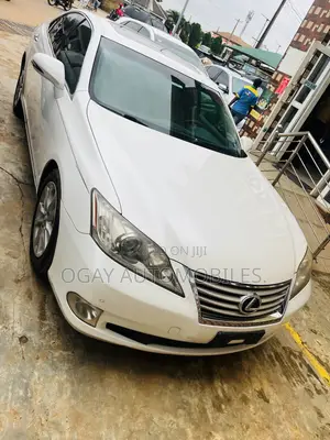 Lexus ES 350 2011 White