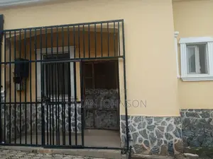 2bdrm Bungalow in FHA for rent