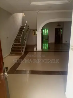 2bdrm Block of Flats in Osapa london for rent