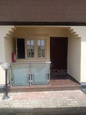 2bdrm Block of Flats in Osapa london for rent
