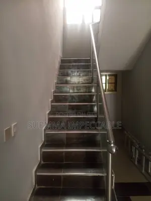 2bdrm Block of Flats in Osapa london for rent