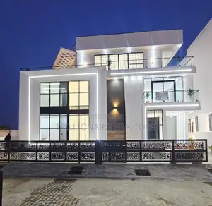 5bdrm Duplex in Chevron for sale