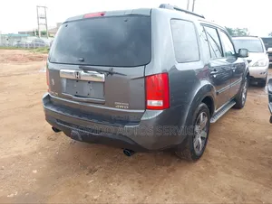 Honda Pilot 2012 Gray