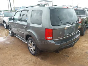 Honda Pilot 2012 Gray