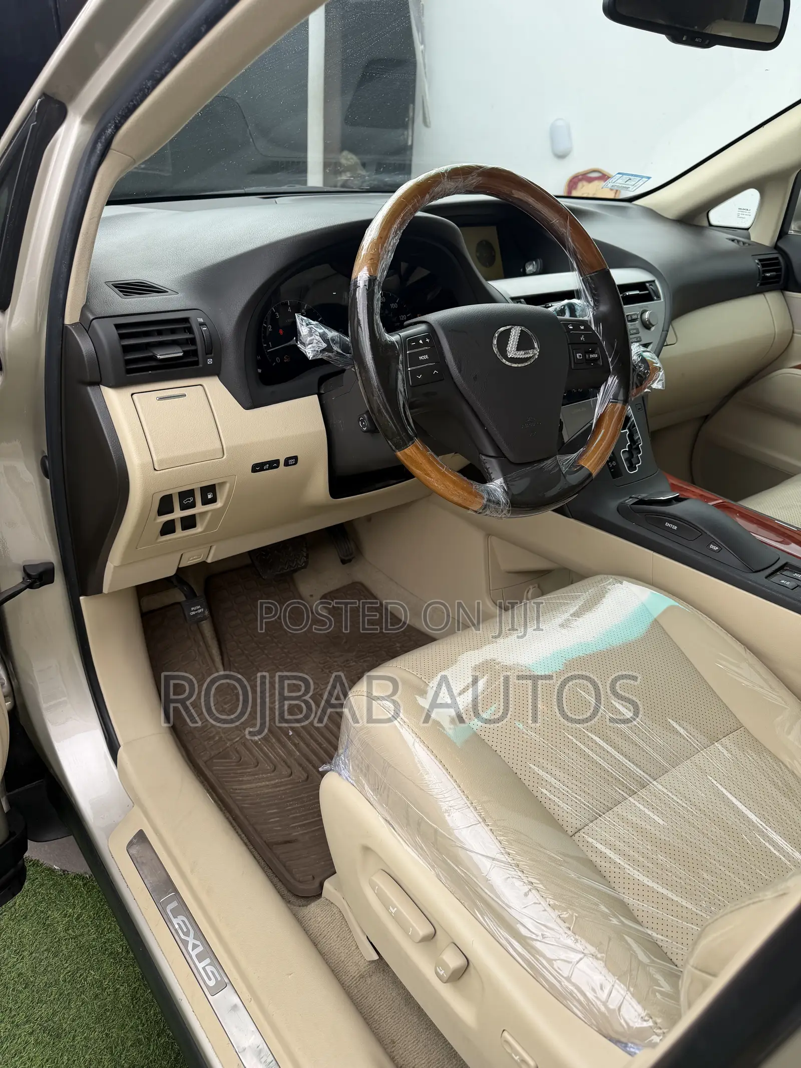 Lexus RX 350 2011 Gold