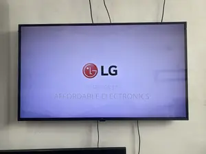 43” LG Smart TV