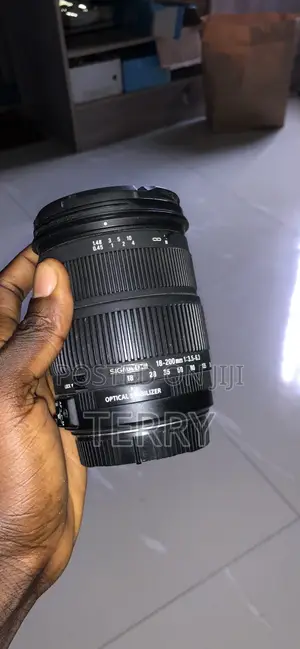 Sigma Lens 18-200mm