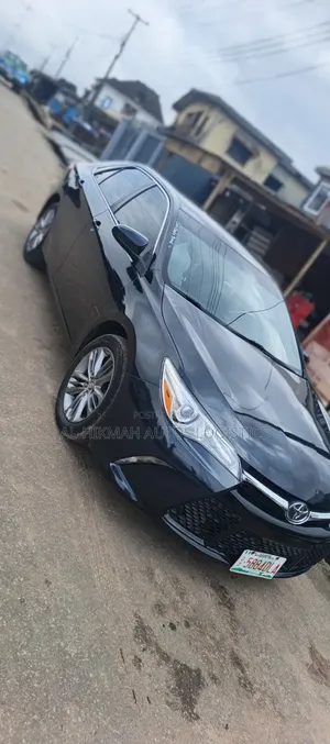 Toyota Camry SE 4dr Sedan (2.5L 4cyl 6A) 2015 Gray