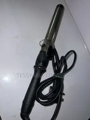 Hair Curler. Curling Iron